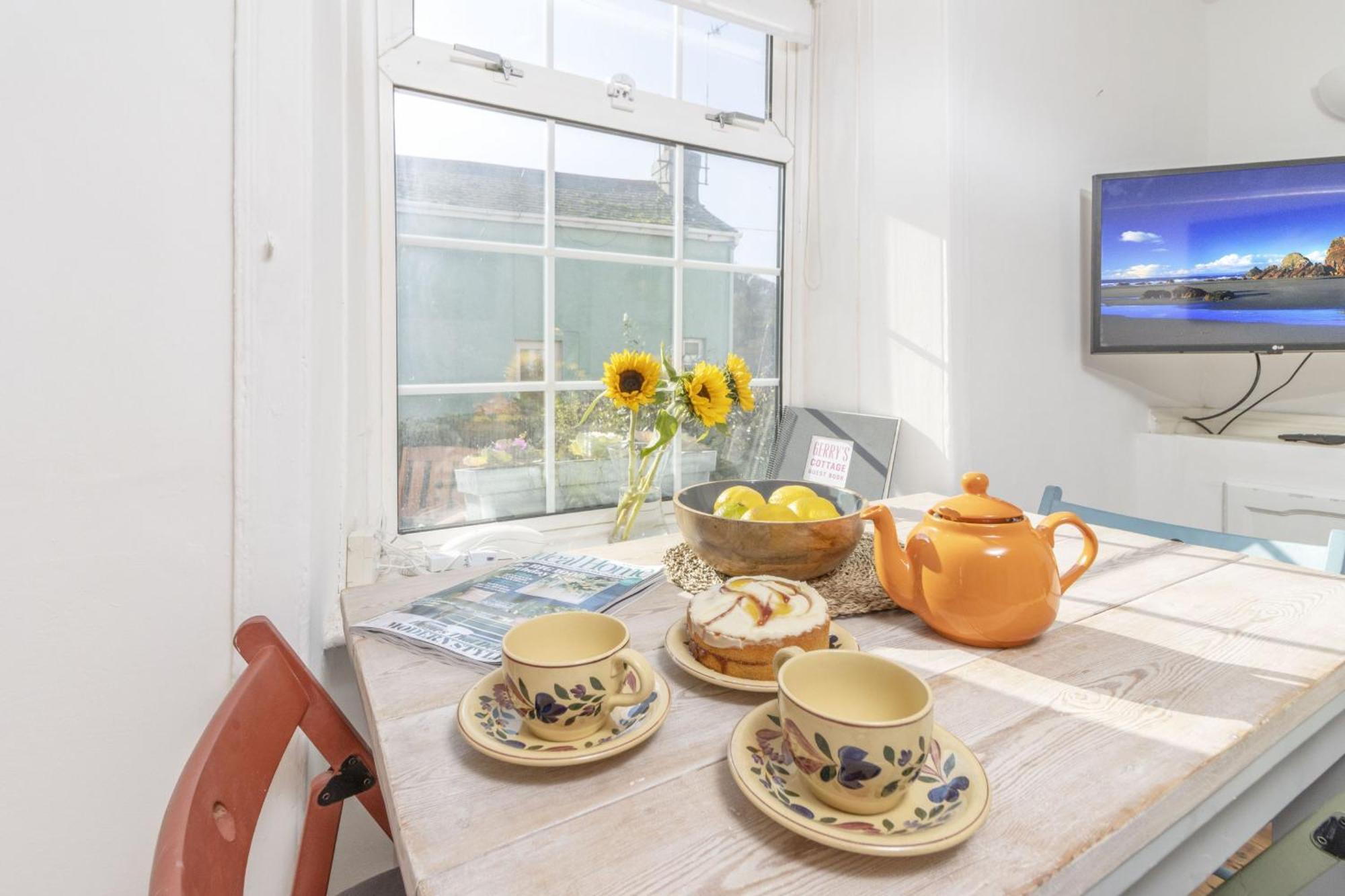 Gerry'S Cottage Brixham Exterior photo